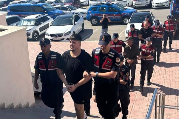 İş yeri kurşunlayan şüpheliler, Bodrum’da ya... İş yeri kurşunlayan şüpheliler, Bodrum’da ya...